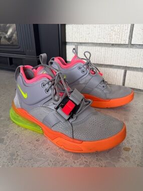 Nike Air Force 270